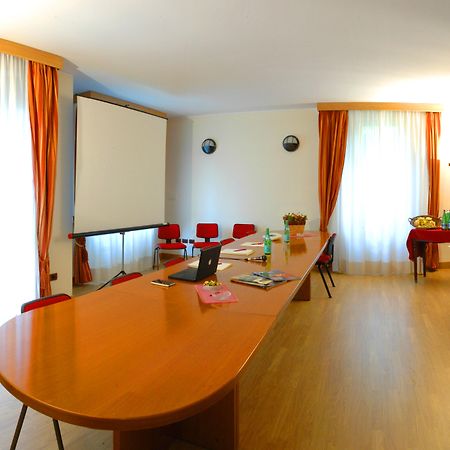 Hotel San Pancrazio Trescore Balneario Exterior photo