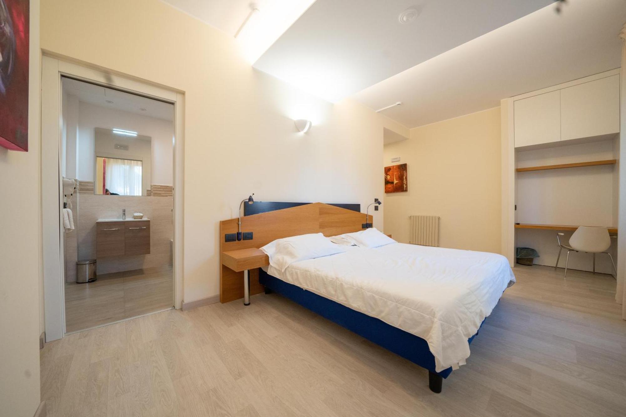 Hotel San Pancrazio Trescore Balneario Exterior photo