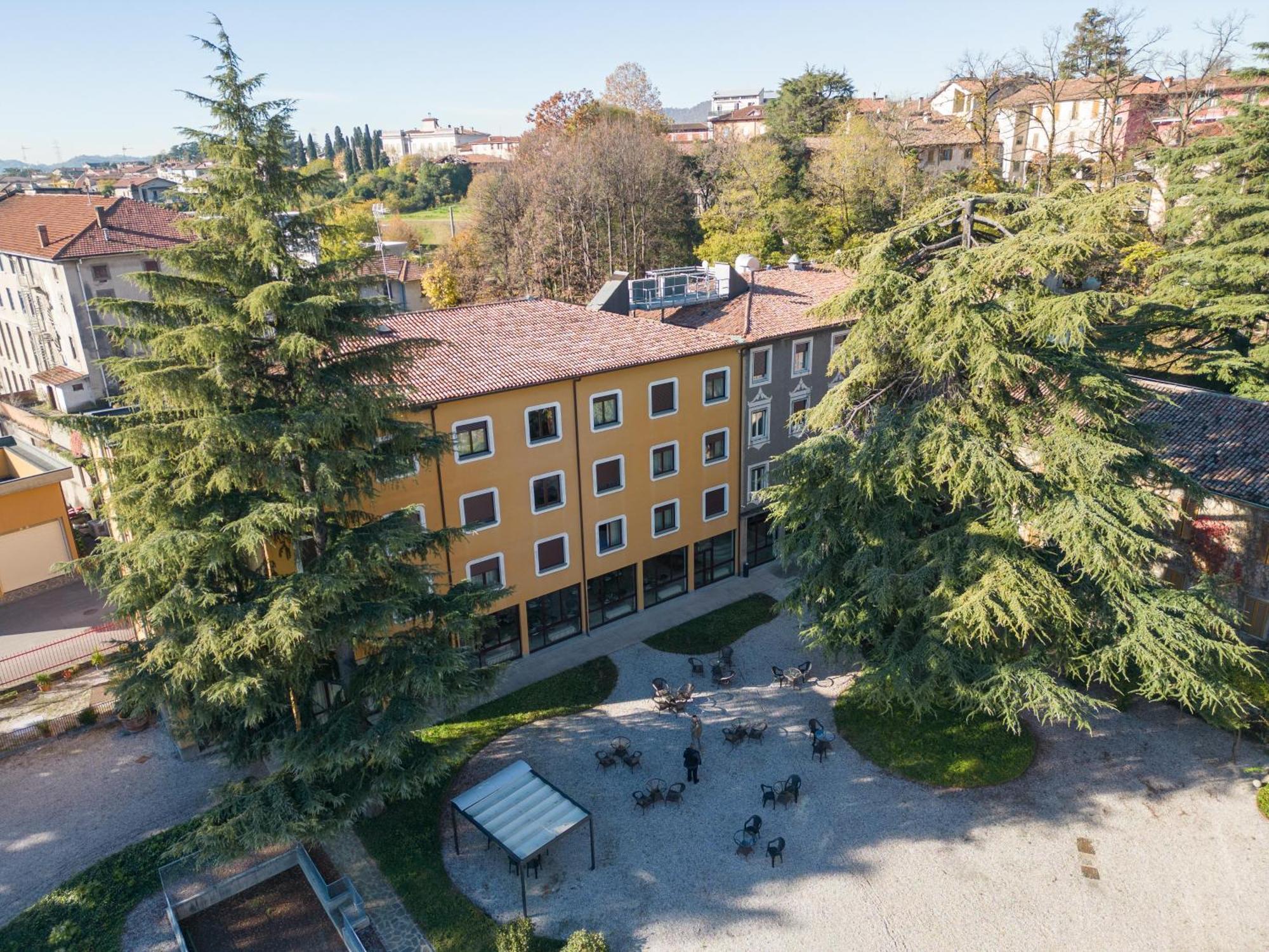 Hotel San Pancrazio Trescore Balneario Exterior photo