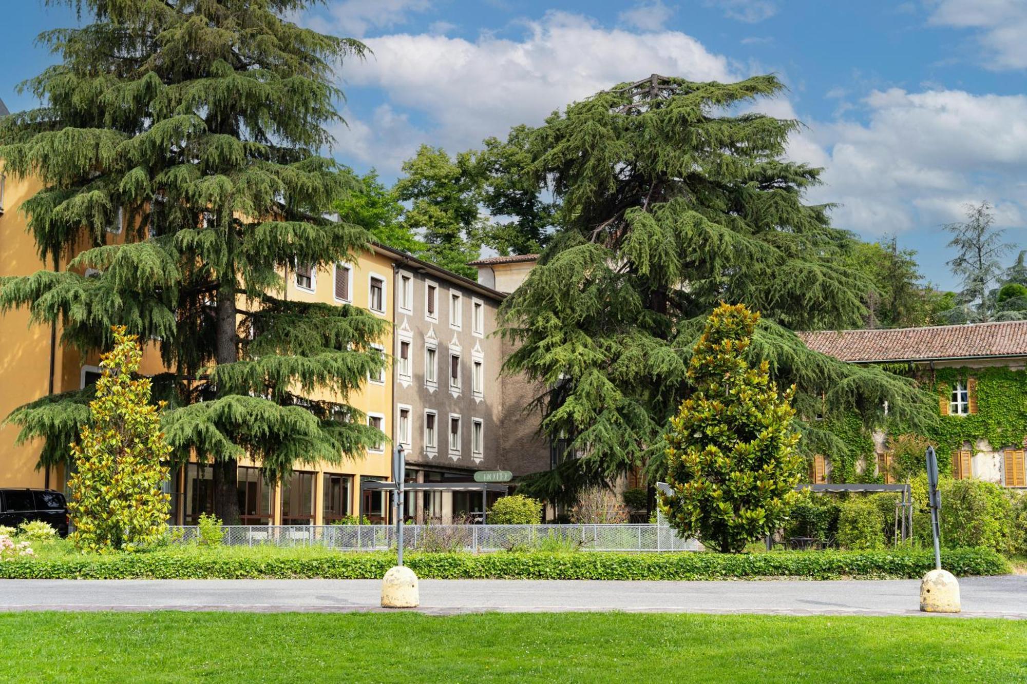 Hotel San Pancrazio Trescore Balneario Exterior photo